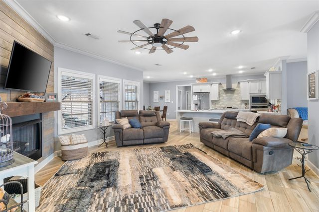 338 Sallie Lane, Melbourne, AR 72556