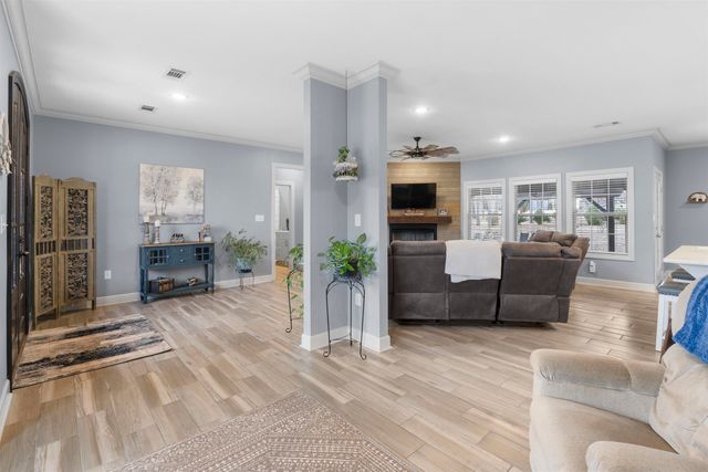 338 Sallie Lane, Melbourne, AR 72556