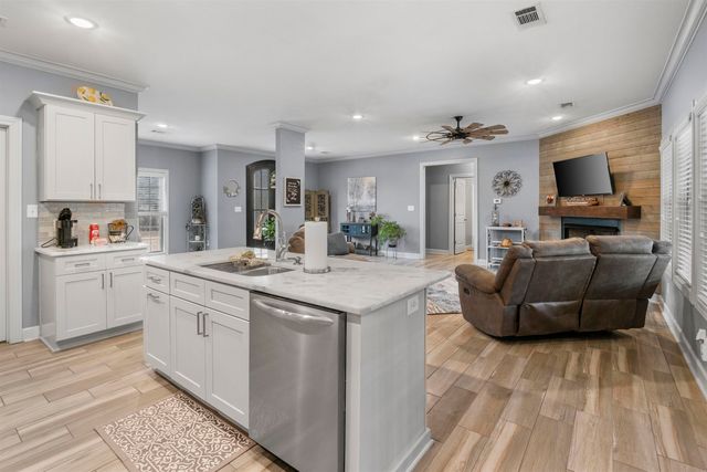 338 Sallie Lane, Melbourne, AR 72556