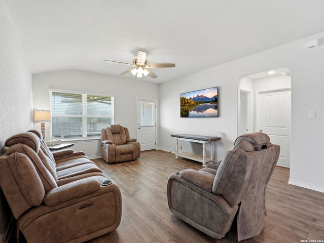 9615 Moon Shine, San Antonio, TX 78254