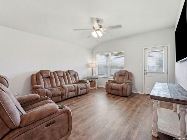 9615 Moon Shine, San Antonio, TX 78254