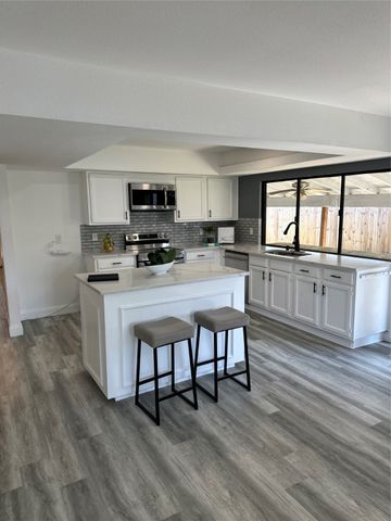5000 Brandenburg Lane, The Colony, TX 75056