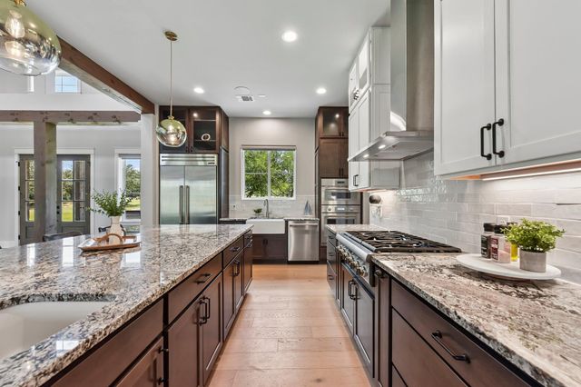 2203 Improver RD, Spicewood, TX 78669