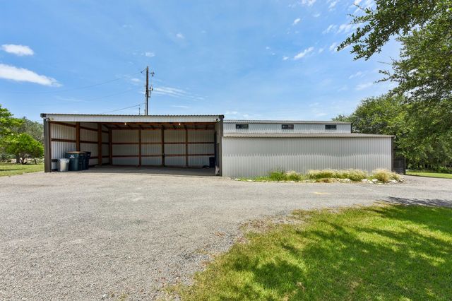 2203 Improver RD, Spicewood, TX 78669