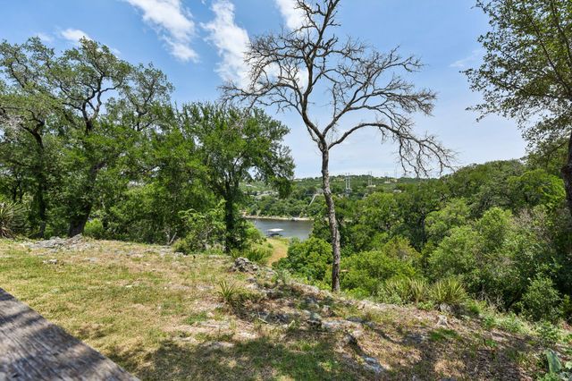 2203 Improver RD, Spicewood, TX 78669
