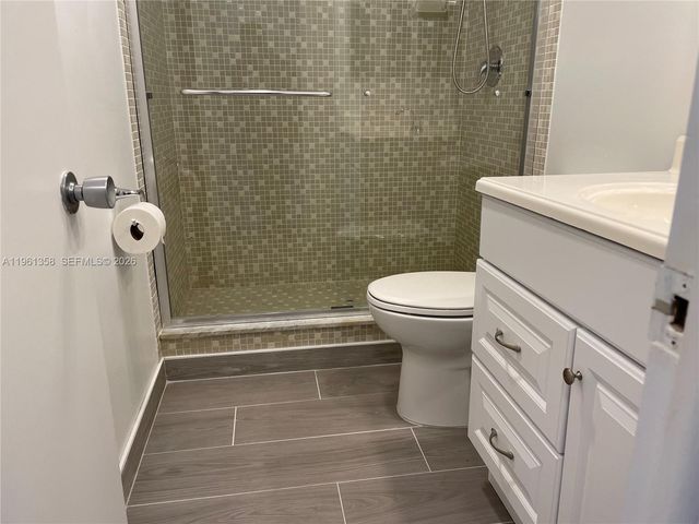 805 Cypress Blvd 205, Pompano Beach, FL 33069