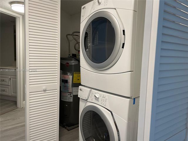 805 Cypress Blvd 205, Pompano Beach, FL 33069