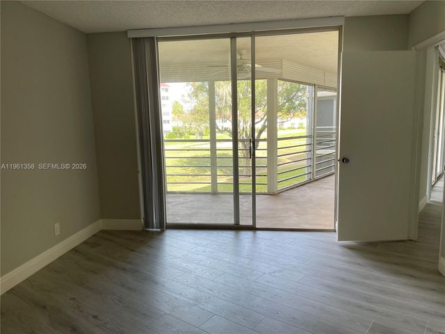 805 Cypress Blvd 205, Pompano Beach, FL 33069