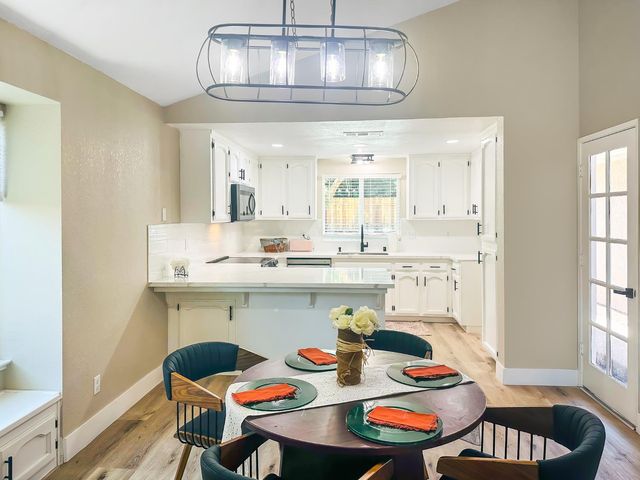 126 Kelly Court, Clovis, CA 93611