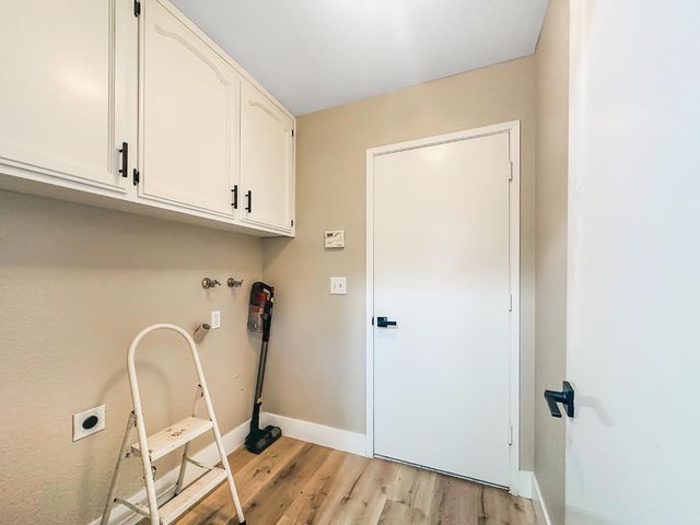 126 Kelly Court, Clovis, CA 93611