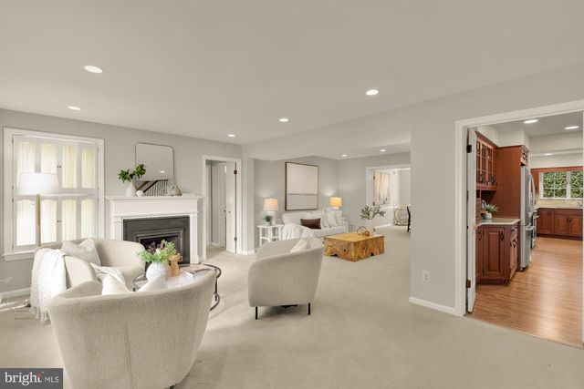 7822 MOORLAND LN, Bethesda, MD 20814