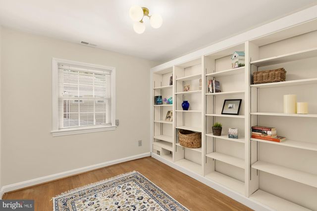 7822 MOORLAND LN, Bethesda, MD 20814