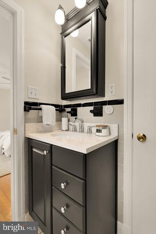 7822 MOORLAND LN, Bethesda, MD 20814