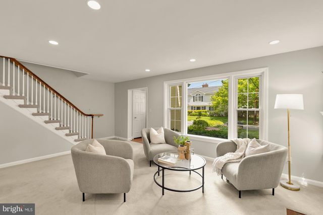 7822 MOORLAND LN, Bethesda, MD 20814