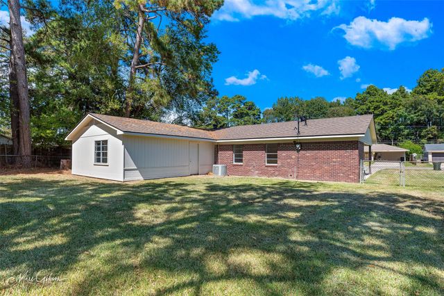 5625 Cross Timbers Drive, Shreveport, LA 71129