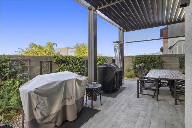 3200 Lumassina Way, Henderson, NV 89044