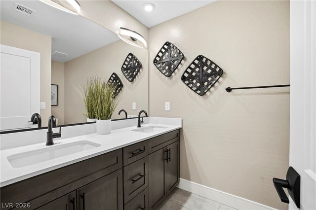 3200 Lumassina Way, Henderson, NV 89044