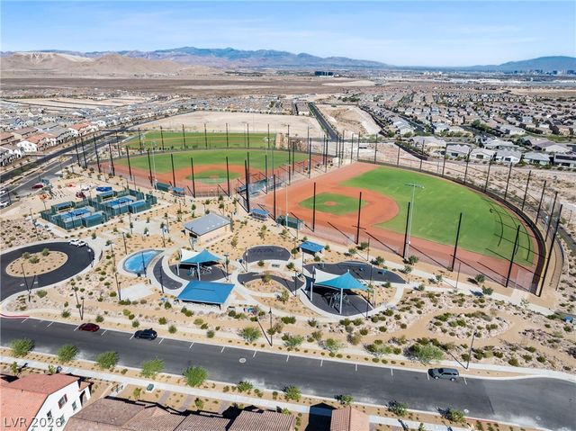 3200 Lumassina Way, Henderson, NV 89044