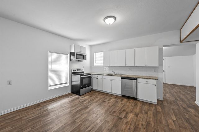 708 W Day Street, Denison, TX 75020