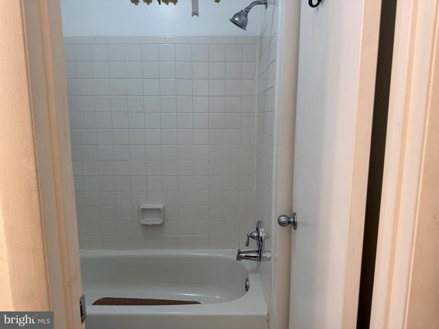 14314 LINDENDALE RD, Woodbridge, VA 22193