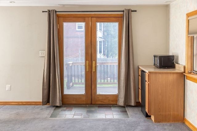 6 Sherman Avenue, Northampton, MA 01060