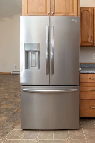 6 Sherman Avenue, Northampton, MA 01060