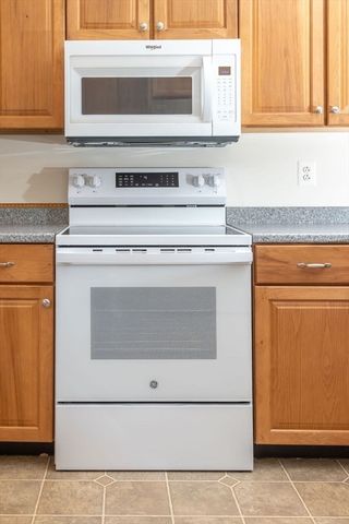 6 Sherman Avenue, Northampton, MA 01060