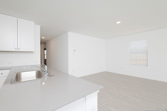 31858 bluewood, Bulverde, TX 78163