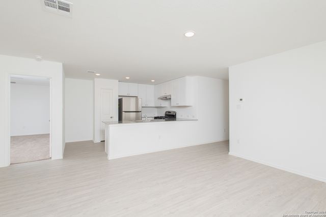 31858 bluewood, Bulverde, TX 78163