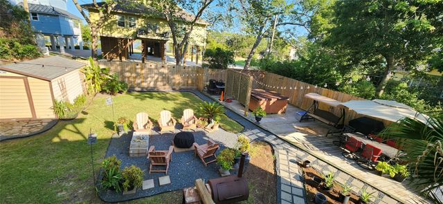 1002 Staples Avenue, Seabrook, TX 77586