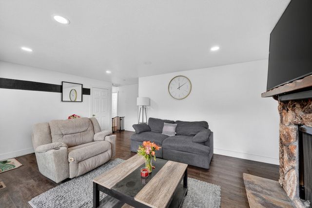 4325 S WILDROSE DR, West Valley City, UT 84120