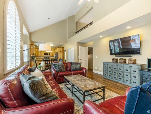 1104 E FAIRWAY DR, North Salt Lake, UT 84054