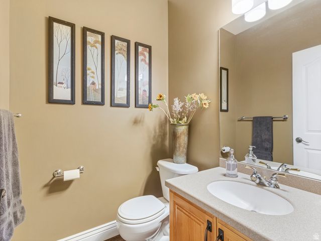 1104 E FAIRWAY DR, North Salt Lake, UT 84054