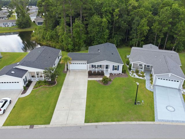 2039 Eastlynn Dr., Conway, SC 29526