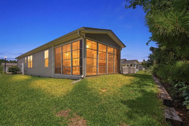 2039 Eastlynn Dr., Conway, SC 29526