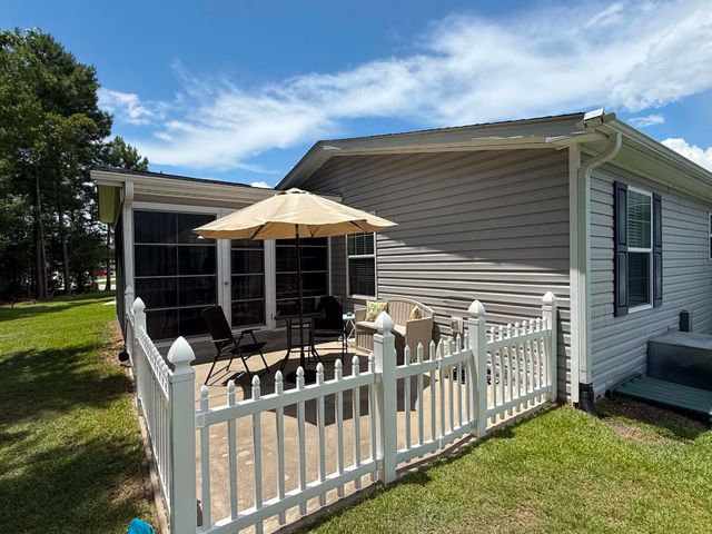 2039 Eastlynn Dr., Conway, SC 29526