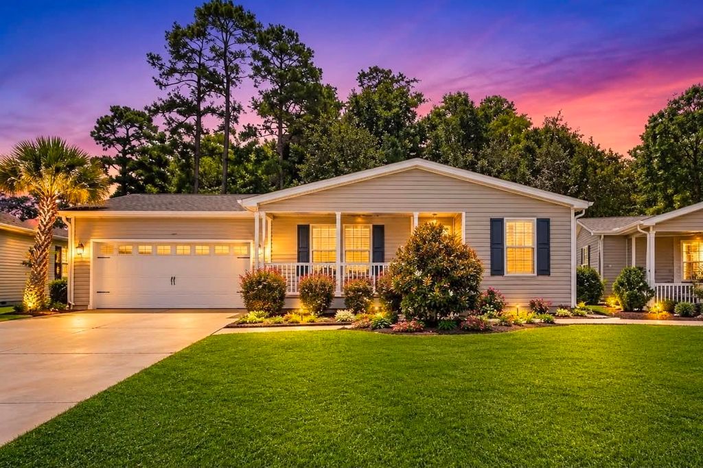 2039 Eastlynn Dr., Conway, SC 29526