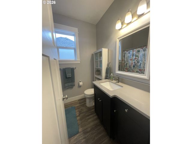 4184 Se INLET Ave, Lincoln City, OR 97367