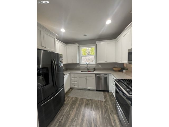 4184 Se INLET Ave, Lincoln City, OR 97367