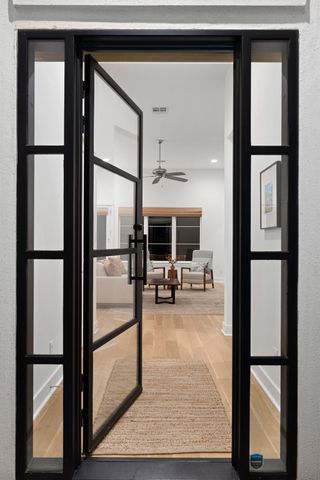 4221 Tamerind DR, Austin, TX 78738