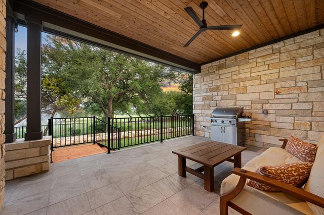 4221 Tamerind DR, Austin, TX 78738