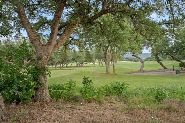 4221 Tamerind DR, Austin, TX 78738