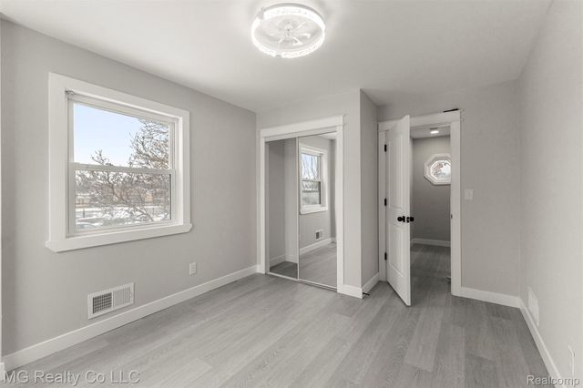 864 Cleophus Parkway, Lincoln Park, MI 48146