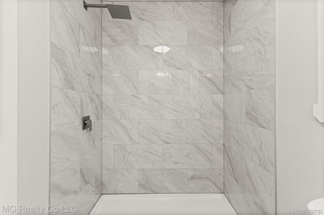 864 Cleophus Parkway, Lincoln Park, MI 48146