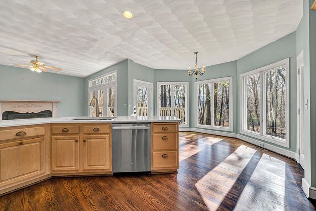 1624 Sunberry CIR, Roanoke, VA 24018