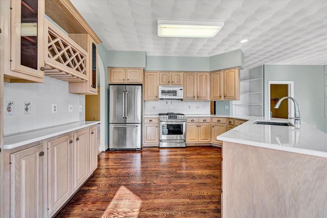 1624 Sunberry CIR, Roanoke, VA 24018