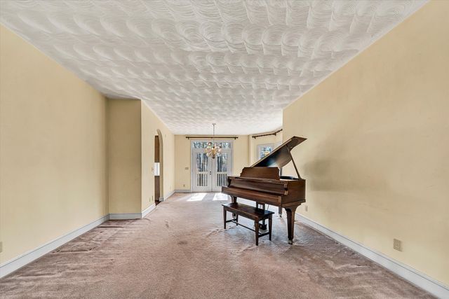 1624 Sunberry CIR, Roanoke, VA 24018