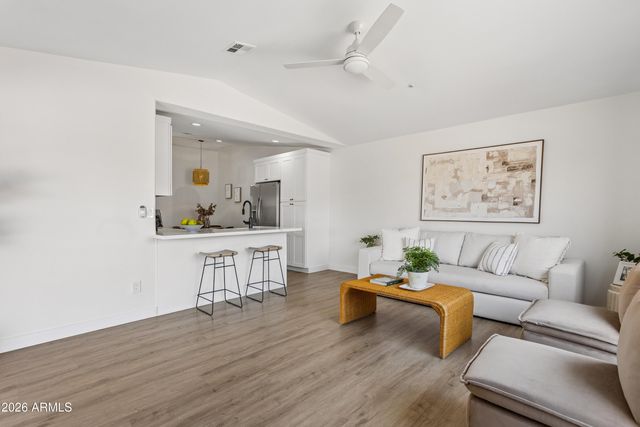 8628 E Oak Street, Scottsdale, AZ 85257