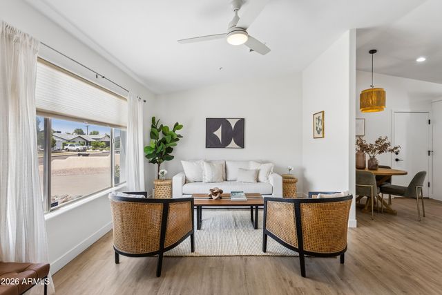 8628 E Oak Street, Scottsdale, AZ 85257