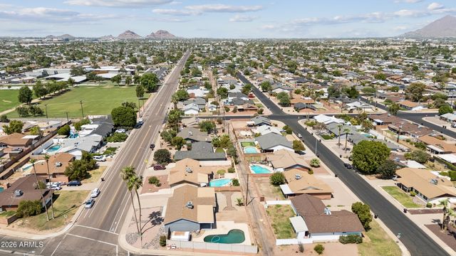 8628 E Oak Street, Scottsdale, AZ 85257